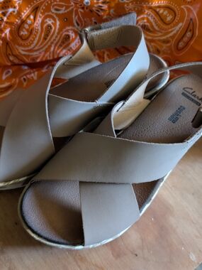 Clarks Women’s Taupe Crisscross Leather Sandals